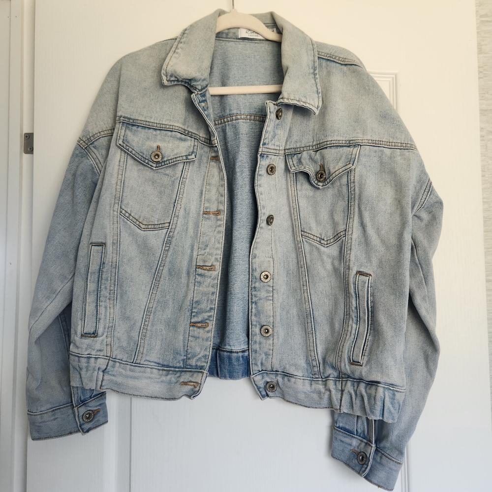 Dotsys Boutique Light Wash Denim Jacket Size M/L Euc